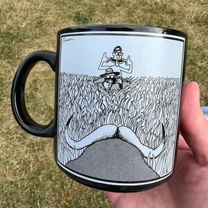 The Far Side Coffee Mug Black & White Photographer Harassing Bull Field Vintage